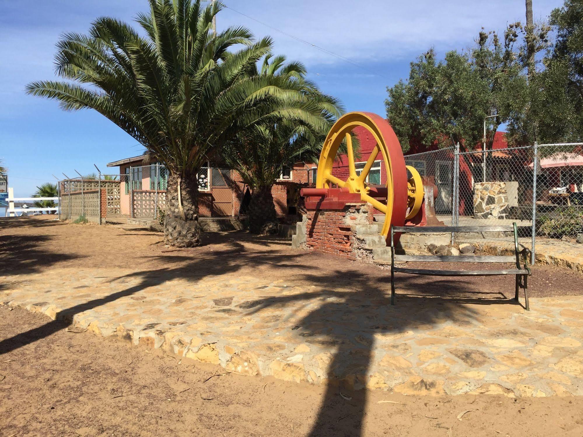 Old Mill Hotel San Quintin Ngoại thất bức ảnh