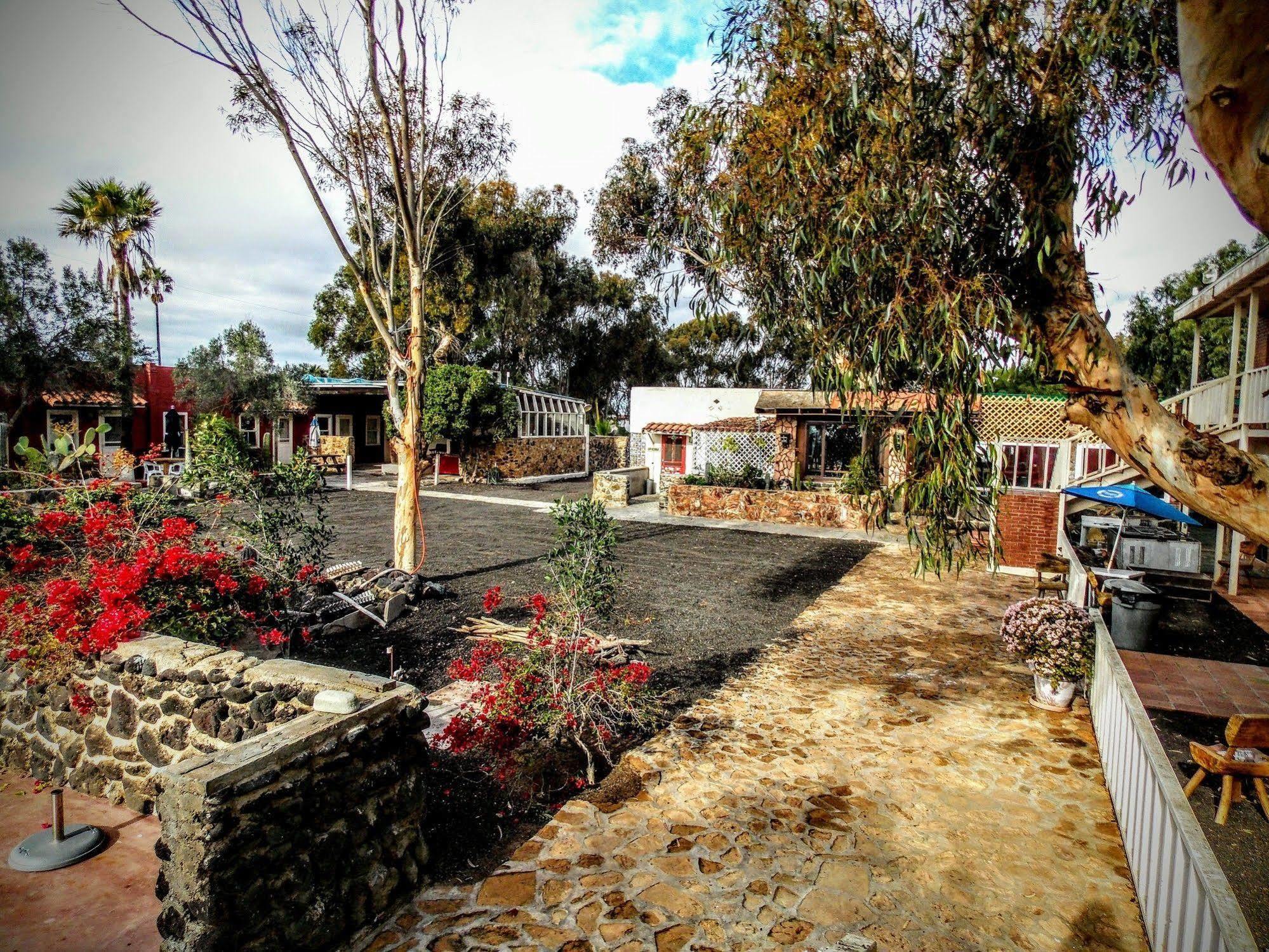 Old Mill Hotel San Quintin Ngoại thất bức ảnh