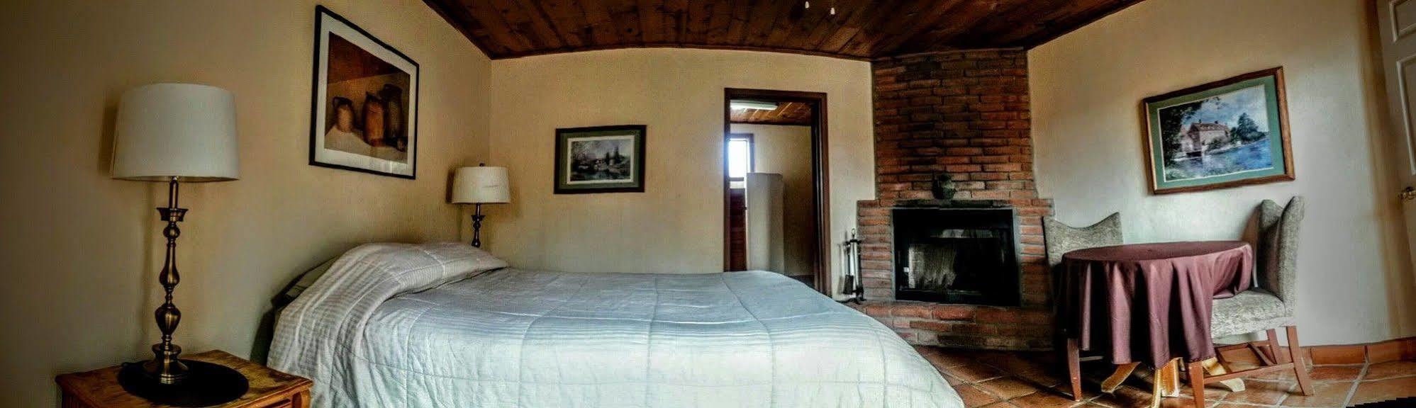 Old Mill Hotel San Quintin Ngoại thất bức ảnh