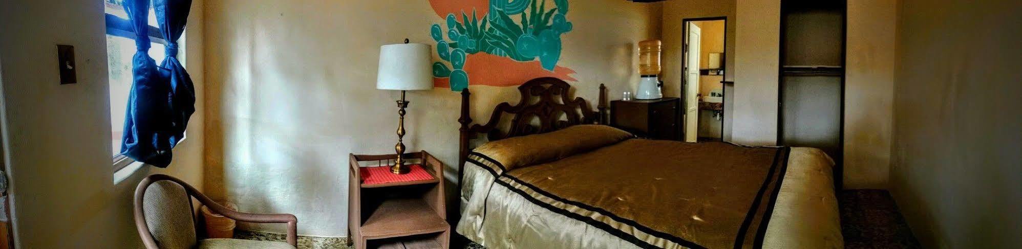 Old Mill Hotel San Quintin Ngoại thất bức ảnh