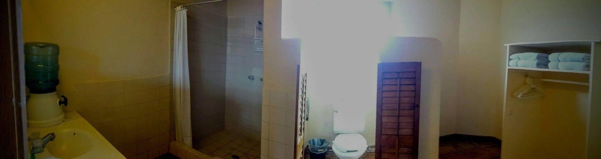 Old Mill Hotel San Quintin Ngoại thất bức ảnh