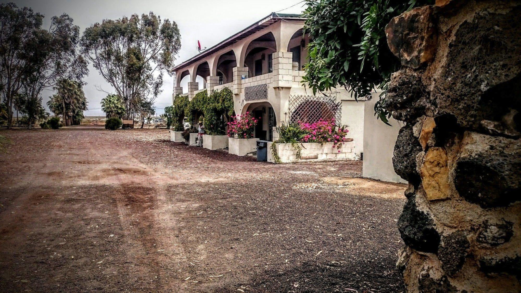 Old Mill Hotel San Quintin Ngoại thất bức ảnh
